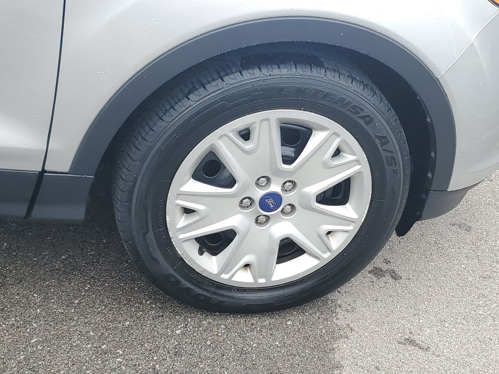Used 2014 Ford Escape S FWD image 5