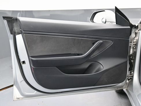 Used 2018 Tesla Model 3 Long Range image 42