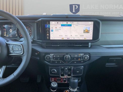 New 2026 Jeep Gladiator Mojave AWD/4WD image 12