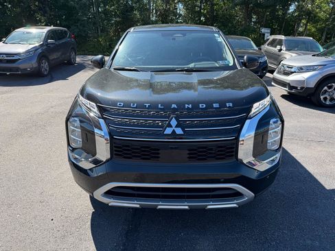 Used 2023 Mitsubishi Outlander SE Black Edition AWD/4WD image 2