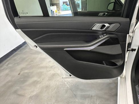 Used 2019 BMW X7 xDrive40i w/ Premium Package AWD/4WD image 47