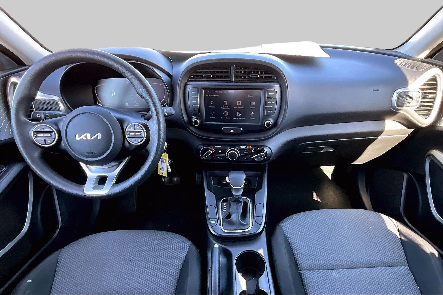 Used 2023 Kia Soul LX FWD image 14