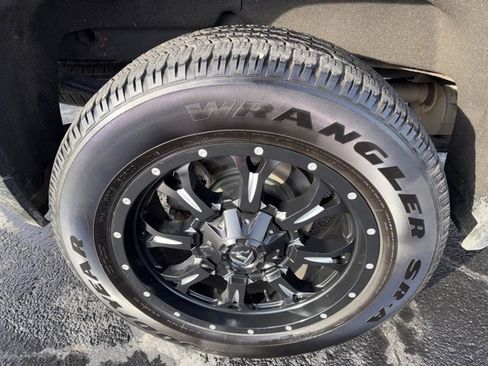 Used 2019 GMC Sierra 1500 Elevation image 16