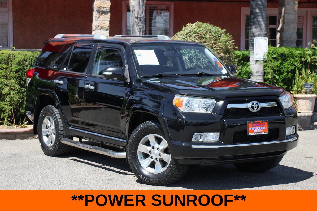 Used 2013 Toyota 4Runner SR5 w/ Convenience Pkg AWD/4WD image 2