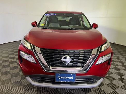 Certified 2022 Nissan Rogue SV AWD/4WD image 2