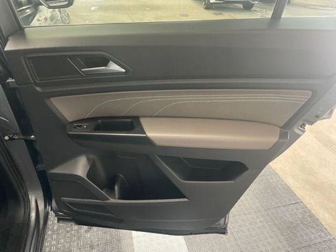 Certified 2021 Volkswagen Atlas Cross Sport SEL AWD/4WD image 5