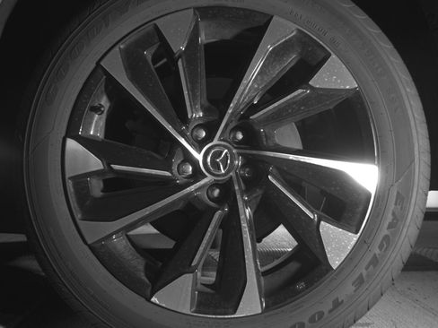 Used 2025 MAZDA CX-50 2.5 Hybrid w/ Premium Plus Pkg image 14