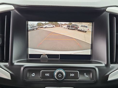 Used 2024 GMC Terrain SLE image 18