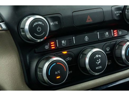 Used 2021 RAM 1500 Laramie w/ Off Road Group image 23