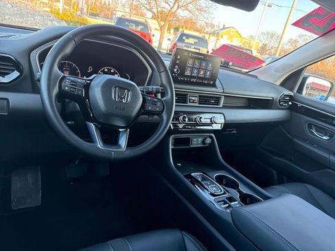 Used 2025 Honda Pilot EX-L image 27