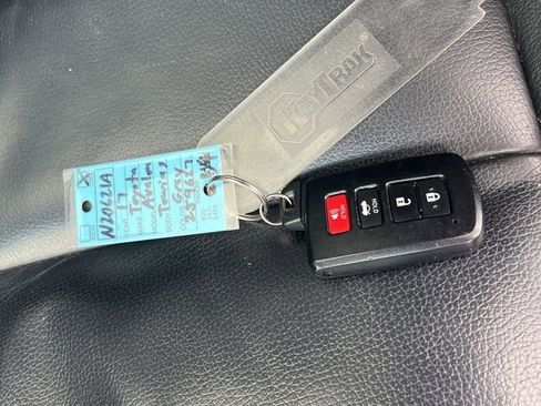 Used 2017 Toyota Avalon XLE Premium w/ Protection Package image 80