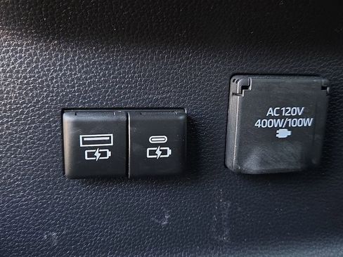 Certified 2025 Toyota Tundra Platinum AWD/4WD image 15