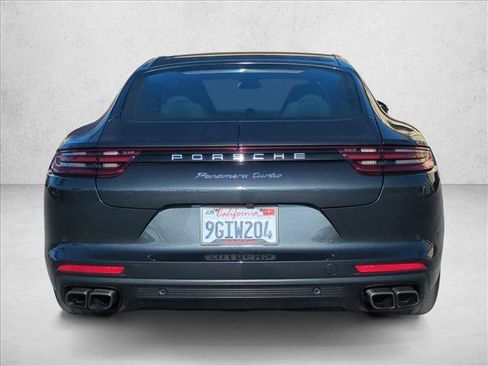 Used 2017 Porsche Panamera Turbo image 4