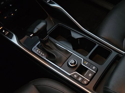 Used 2024 Kia Sorento S image 20