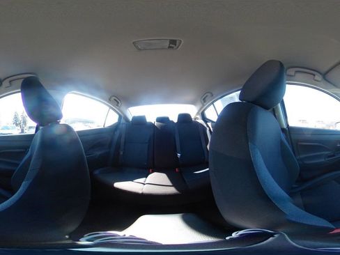 Used 2025 Nissan Versa SV image 42