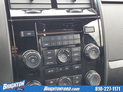 Used 2011 Ford Escape Limited w/ Class II Trailer Tow Pkg image 19