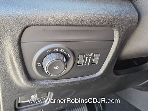 New 2025 Jeep Grand Cherokee Limited w/ Luxury Tech Group II image 28