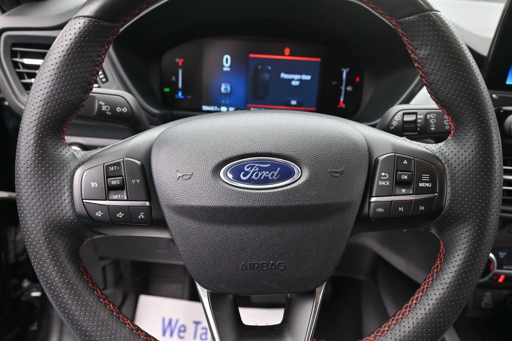 Used 2025 Ford Escape ST-Line Select AWD/4WD image 30