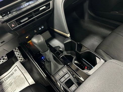 Used 2025 Toyota Camry XSE image 41