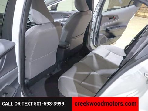 Used 2023 Toyota Prius LE image 12