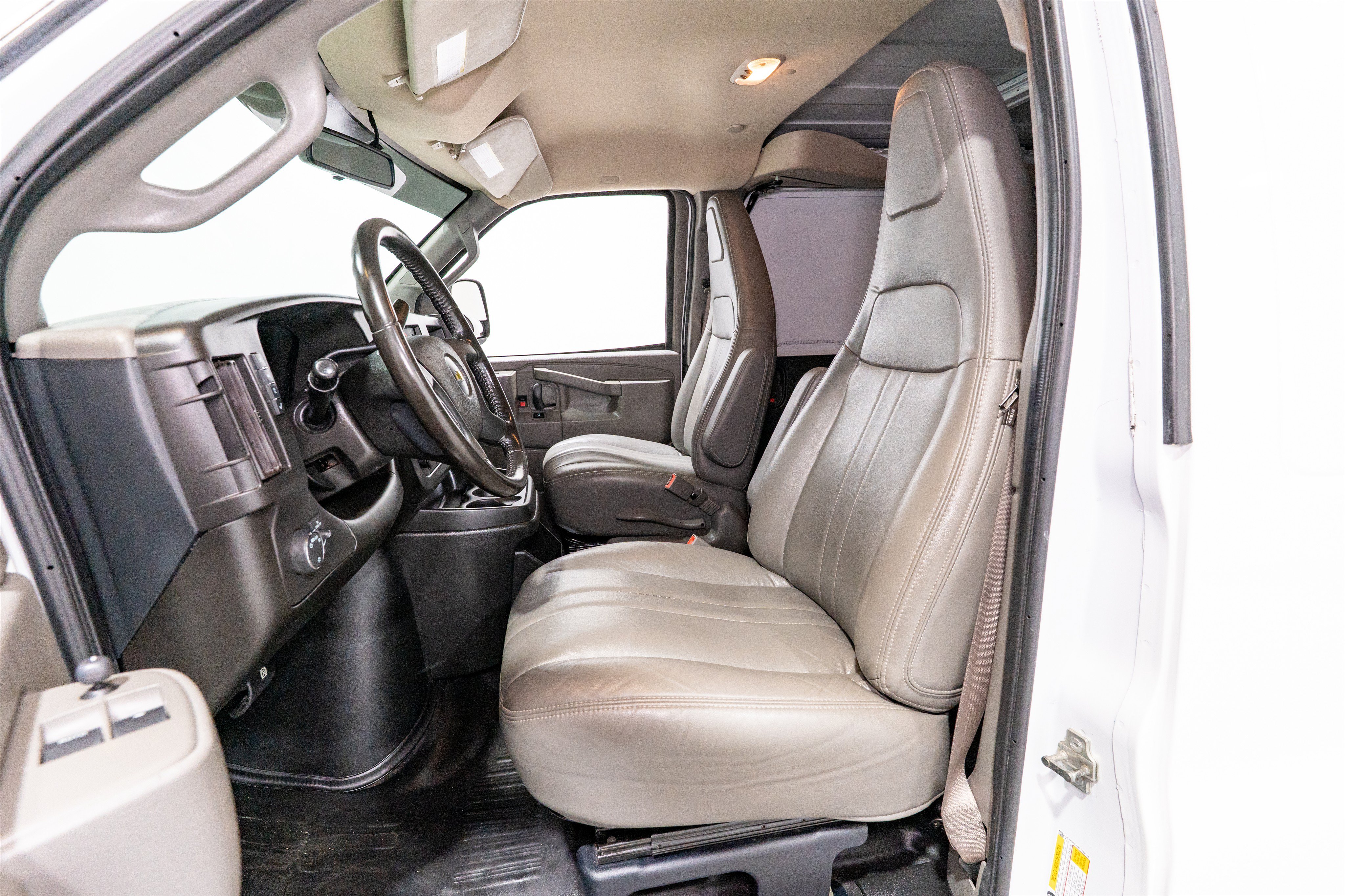 Used 2023 Chevrolet Express 2500 Extended w/ Driver Convenience Package RWD image 16