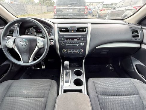 Used 2014 Nissan Altima 2.5 S image 3
