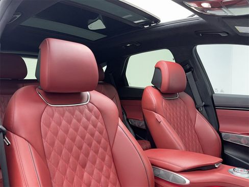 Used 2024 Genesis GV70 3.5T Sport w/ Sport Advanced Package image 44