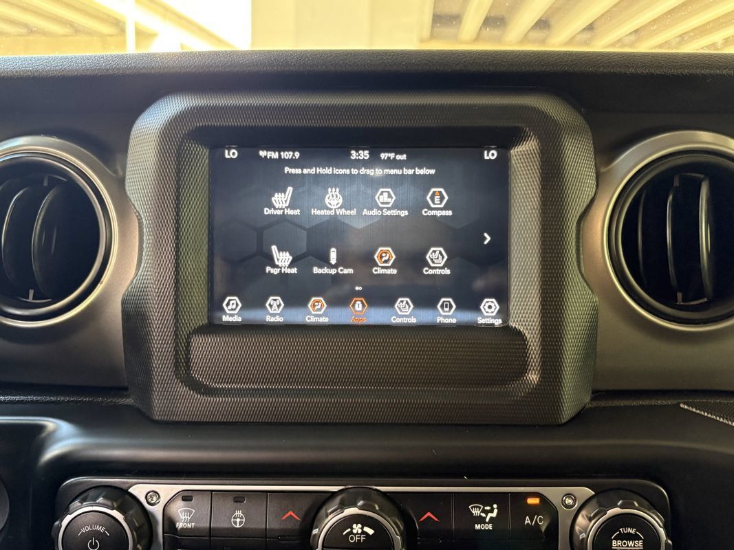 Used 2018 Jeep Wrangler Unlimited Sport S AWD/4WD image 15