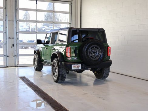 Used 2024 Ford Bronco Everglades image 8