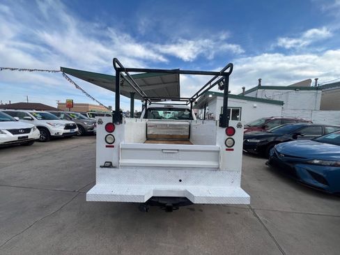 Used 2013 Ford F250 XL w/ XL Value Pkg RWD image 4