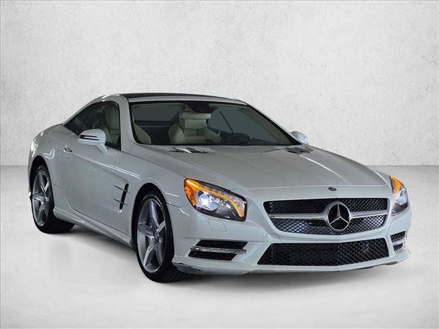 Used 2013 Mercedes-Benz SL 550 image 3