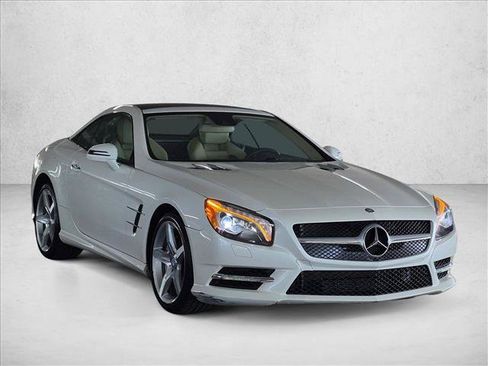 Used 2013 Mercedes-Benz SL 550 image 3