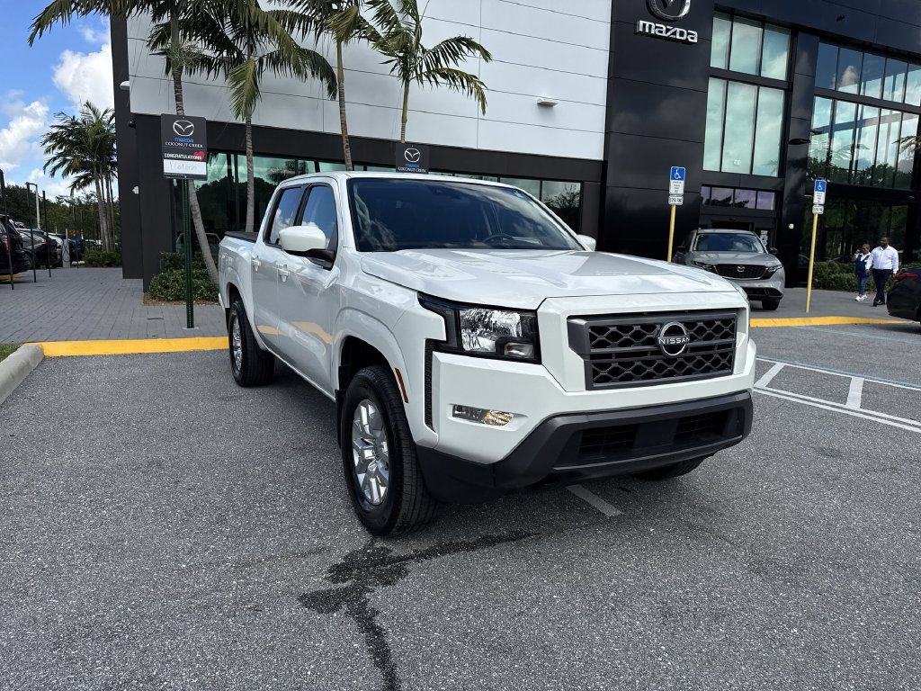 Used 2022 Nissan Frontier SV AWD/4WD image 7