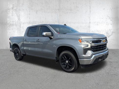 Used 2023 Chevrolet Silverado 1500 LT AWD/4WD image 2