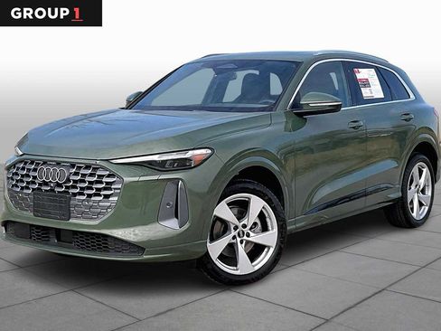 Certified 2025 Audi Q5 Premium Plus w/ Premium Plus image 1