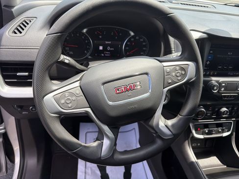 Used 2022 GMC Terrain SLE w/ Driver Convenience Package FWD image 34