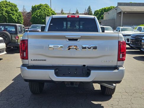 New 2026 RAM 3500 Laramie AWD/4WD image 6