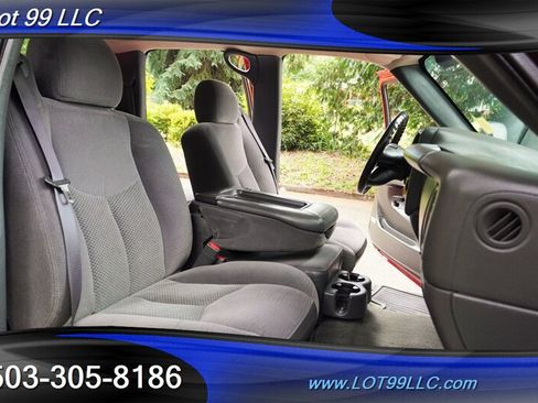 Used 2007 Chevrolet Silverado 2500 LT w/ Onstar Plus Package AWD/4WD image 19