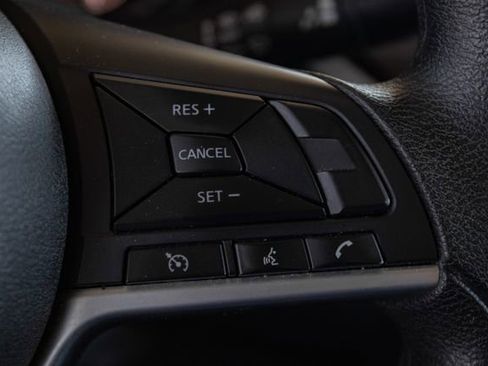 Used 2024 Nissan Altima 2.5 SV image 11