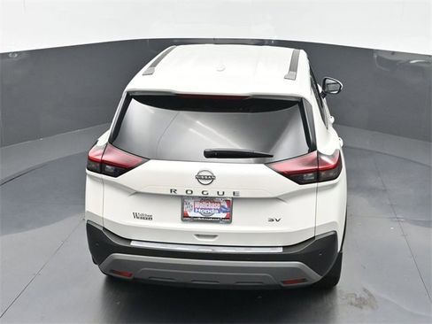 Used 2023 Nissan Rogue SV image 34