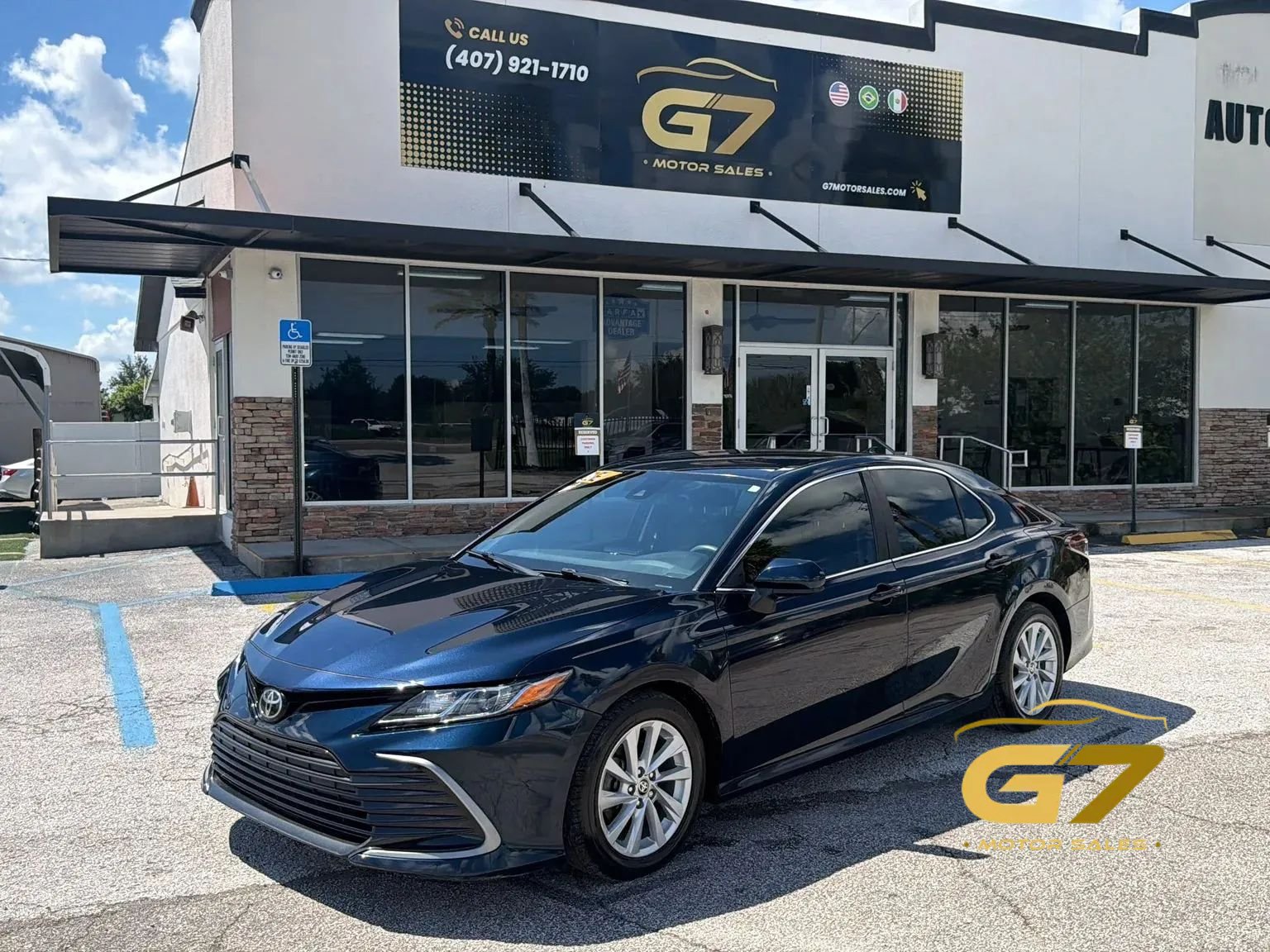 Used 2021 Toyota Camry LE FWD image 1