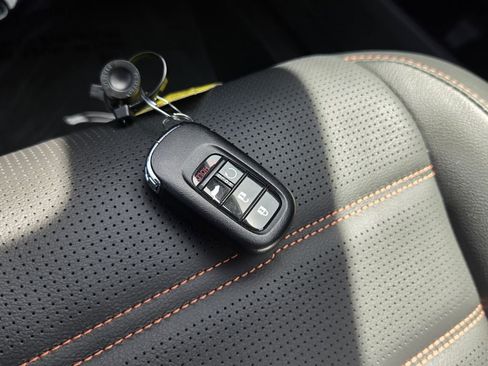 Used 2025 Honda CR-V Sport-L image 19