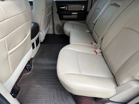 Used 2016 RAM 1500 Laramie w/ Convenience Group image 23