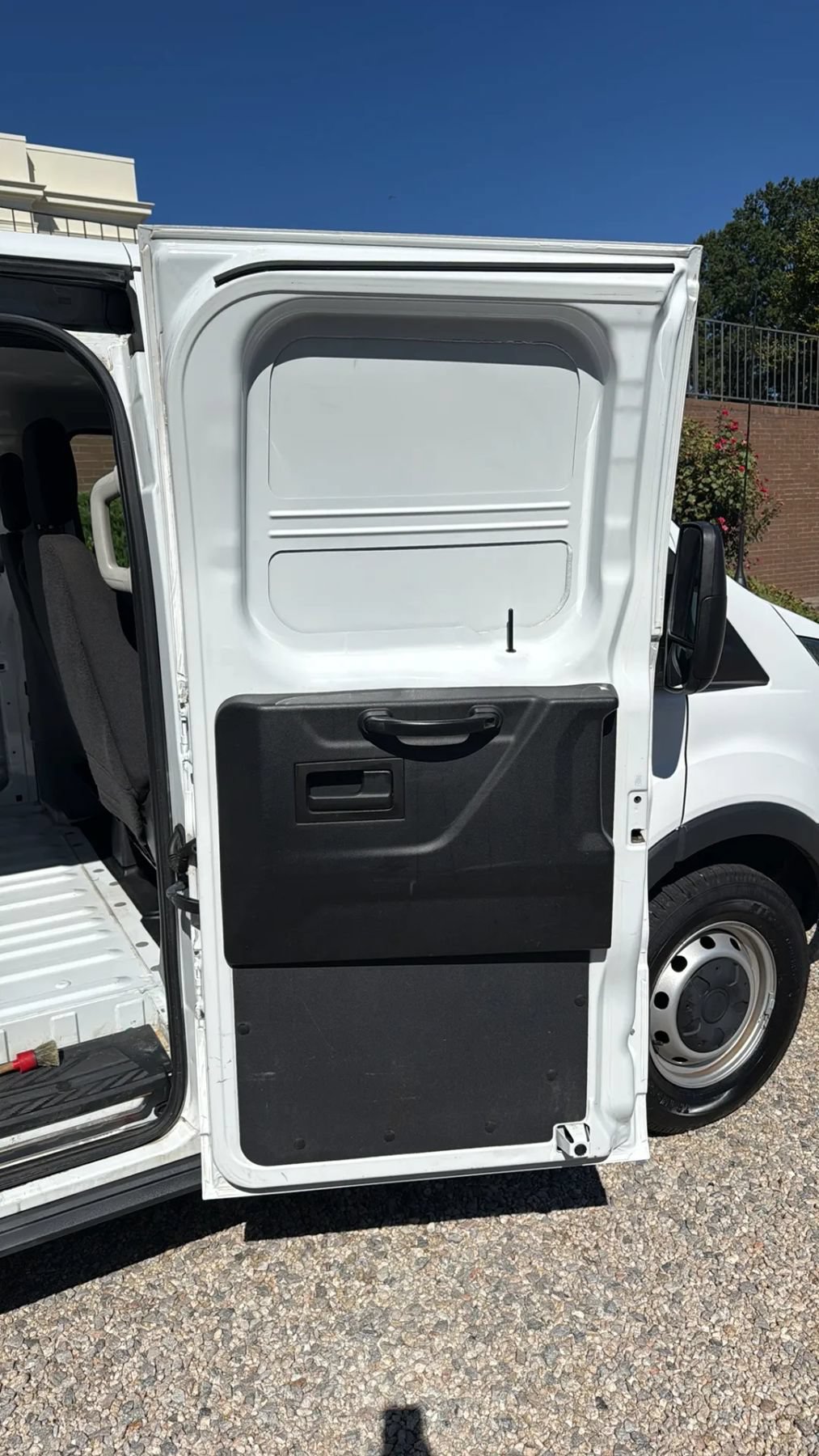 Used 2016 Ford Transit 150 130 Low Roof RWD image 16