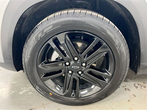 Used 2024 Chevrolet Trax ACTIV w/ Sunroof Package image 26