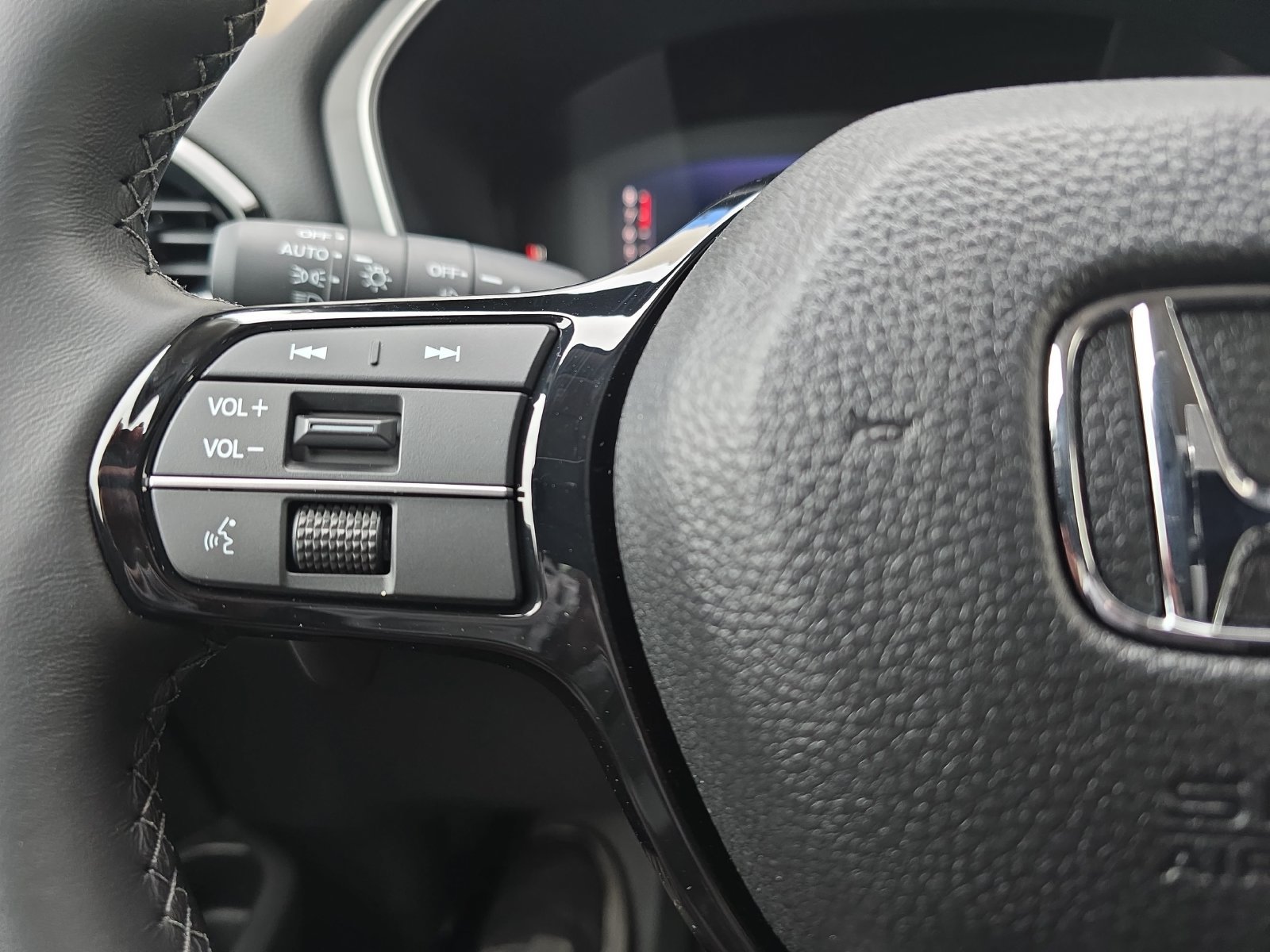 New 2026 Honda Pilot Touring image 18