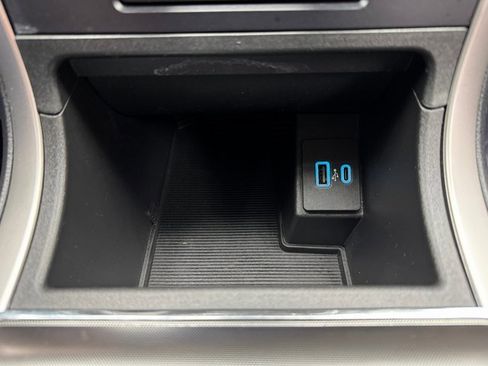 Certified 2022 Ford Edge SEL image 18