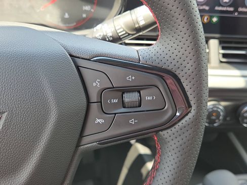 New 2026 Chevrolet Trax RS w/ Sunroof Package FWD image 20