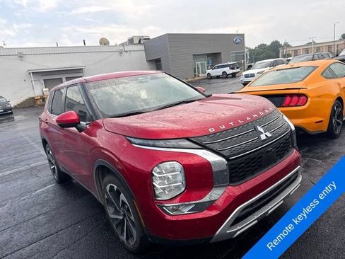 Used 2023 Mitsubishi Outlander SE FWD image 6