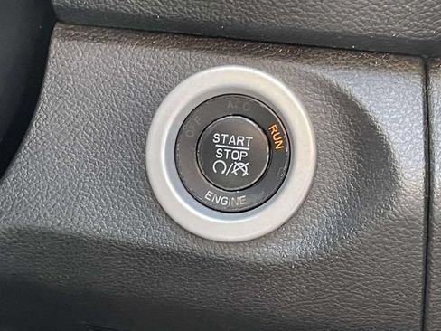 Used 2014 RAM 1500 Laramie w/ Convenience Group AWD/4WD image 28